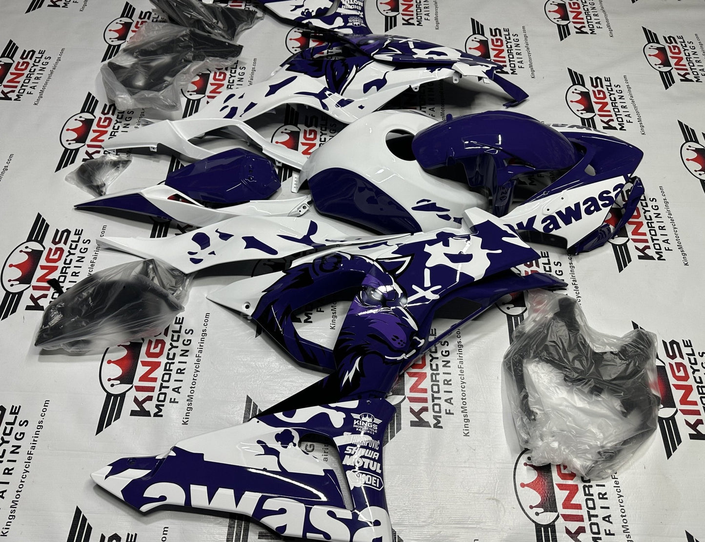 Kawasaki ZX6R Fairings (2024-2025) Purple Wolf, White from KingsMotorcycleFairings.com