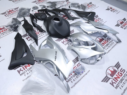 Kawasaki ZX6R Fairings (2024-2025) Silver, Matte Black from KingsMotorcyceFairings.com