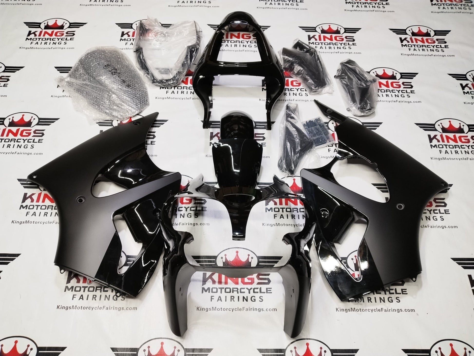 Kawasaki ZZR600 Fairings (2005-2008) Black, Matte Black, Silver from KingsMotorcycleFairings.com