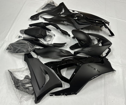 Kawasaki Ninja ZX-6R Fairings (2024-2025) Matte Black, Gloss Black at KingsMotorcycleFairings.com