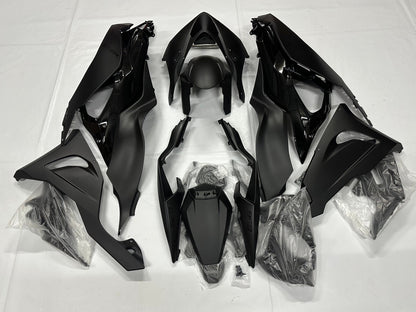 Kawasaki Ninja ZX6R Fairings (2024-2025) Matte Black, Gloss Black at KingsMotorcycleFairings.com