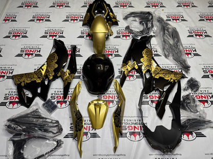Kawasaki ZX4RR Fairings (2019-2025) Faux Carbon Fiber, Gold Roses from KingsMotorcycleFairings.com
