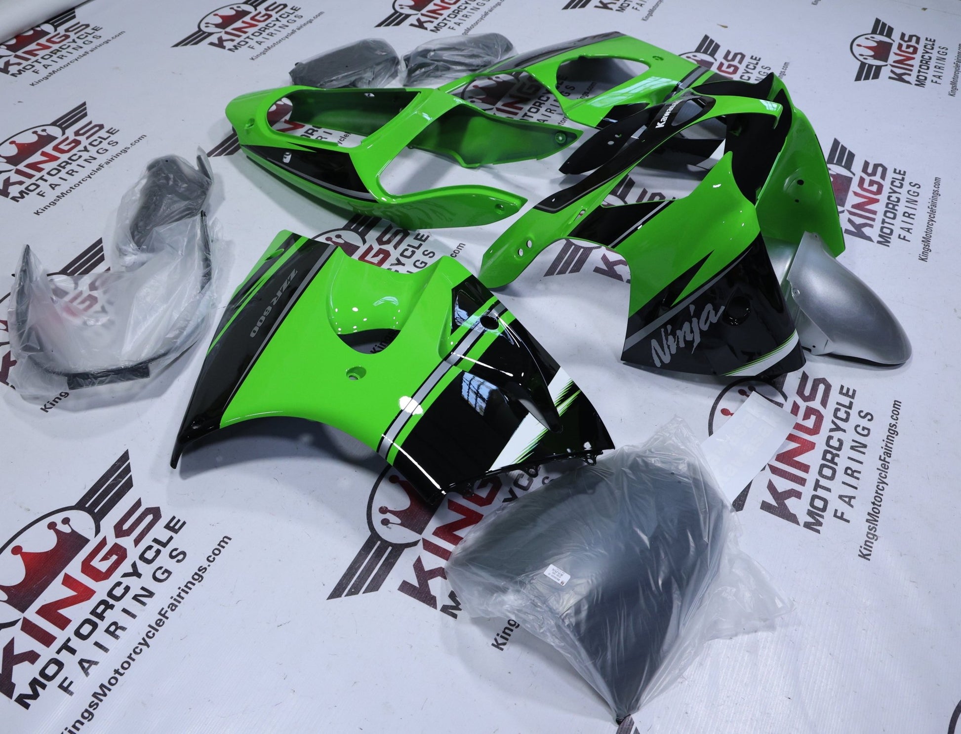 Kawasaki ZZR600 Fairings (2005-2008) Green, Black, Stripe from KingsMotorcycleFairings.com