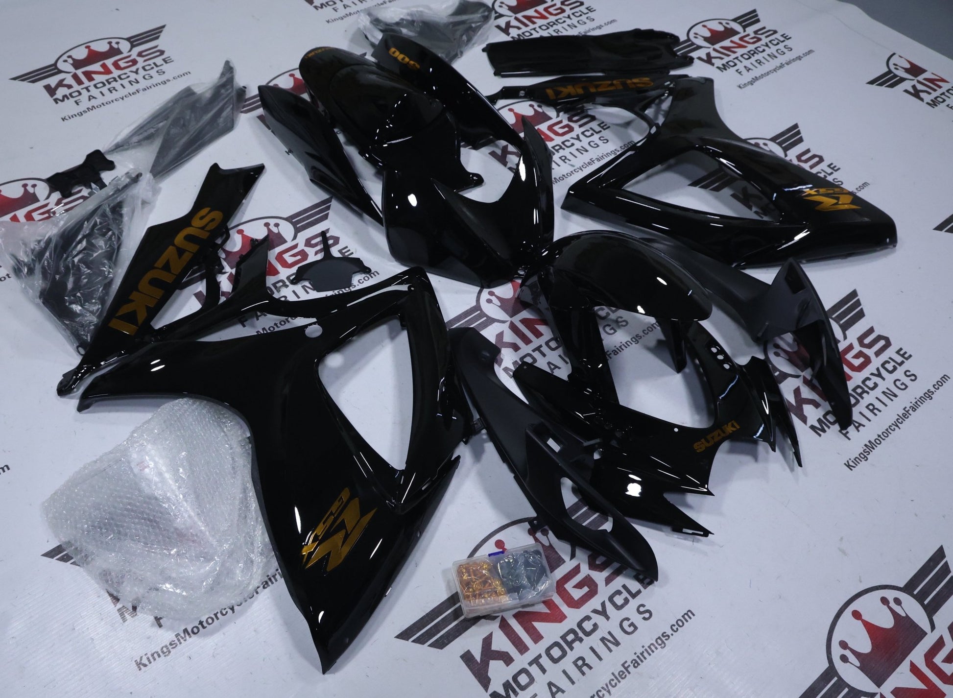 Suzuki GSX-R600 Fairings (2006-2007) Black Gloss, Gold Chrome at KingsMotorcycleFairings.com