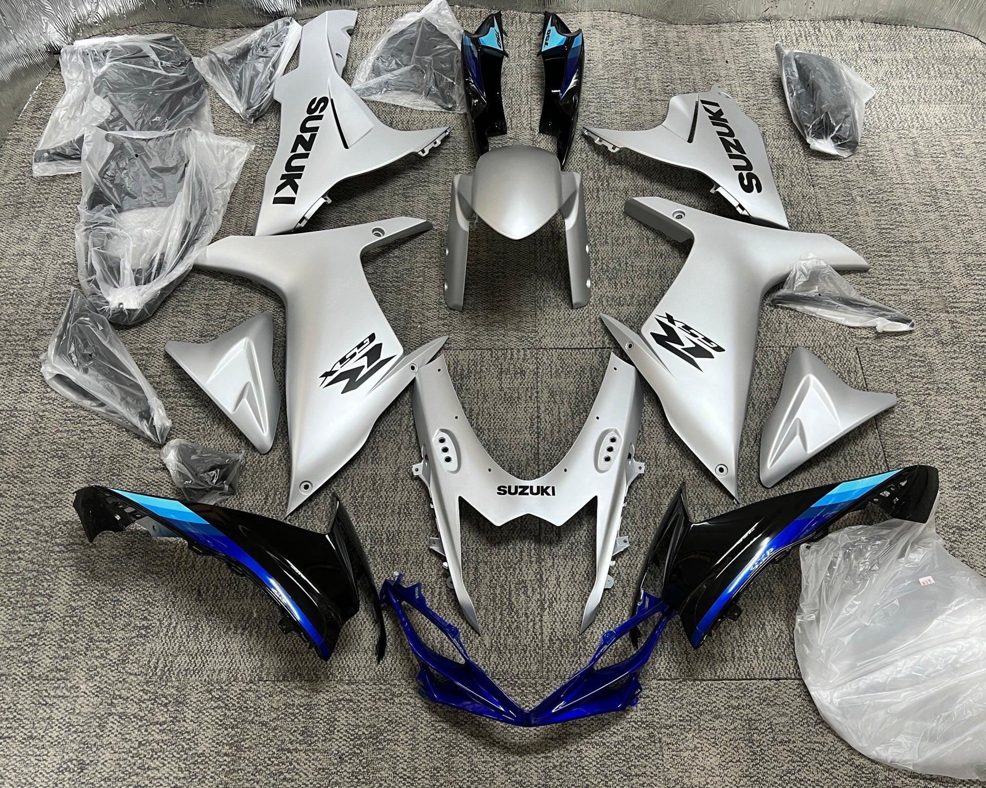 Suzuki GSX-R750 Fairings (2025-2026) Gloss Silver, Blue, Black from KingsMotorcycleFairings.com