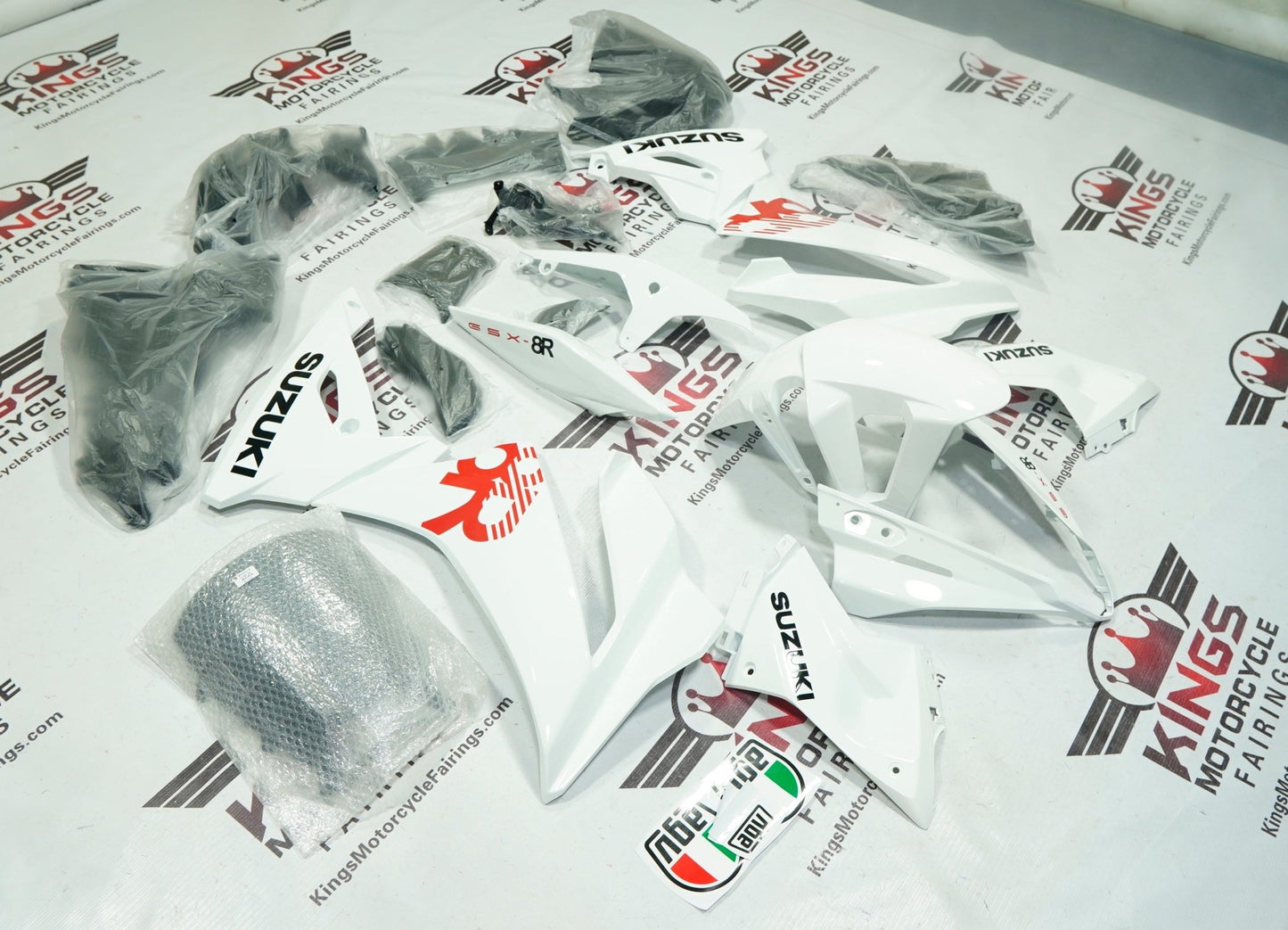 Suzuki GSX8R Fairings (2024-2025) White, Red, Black from KingsMotorcycleFairings.com