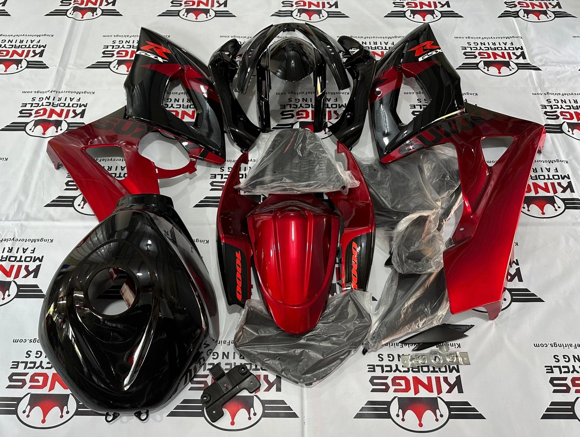 Suzuki GSXR1000 (2005-2006) Black & Candy Apple Red Fairings at KingsMotorcycleFairings.com