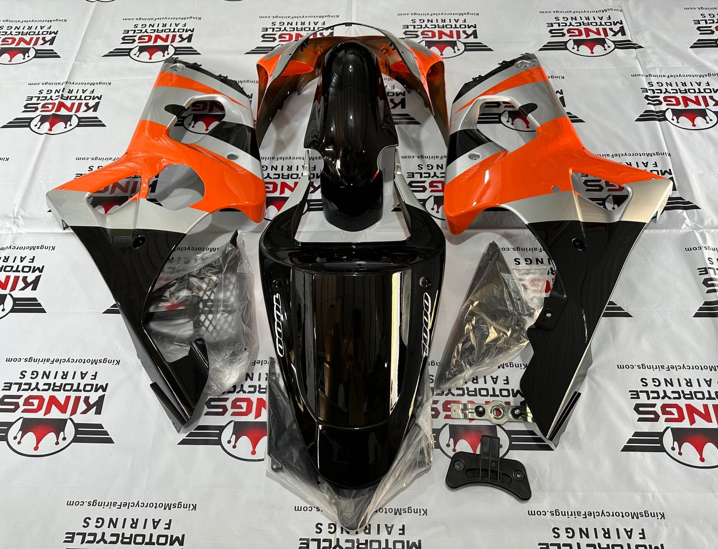 Suzuki GSXR1000 (2000-2002) Orange, Silver, Black Fairings at KingsMotorcycleFairings.com