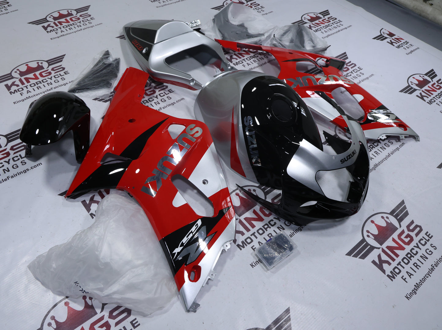 Suzuki GSXR600 Fairings (2000-2003) Red, Silver, Black, Chrome from KingsMotorcycleFairings.com