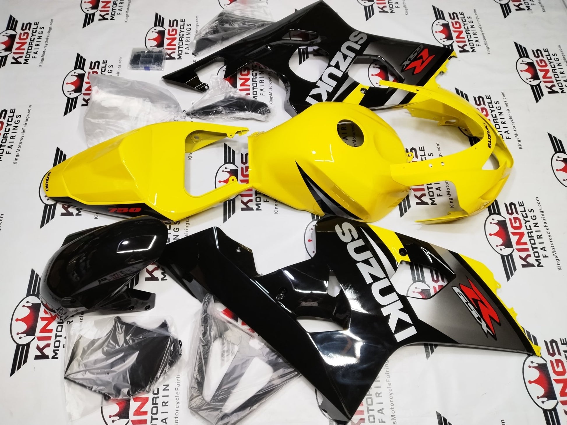 Suzuki GSXR600 Fairings (2004-2005) Yellow, Silver, Black, White from KingsMotorcycleFairings.com