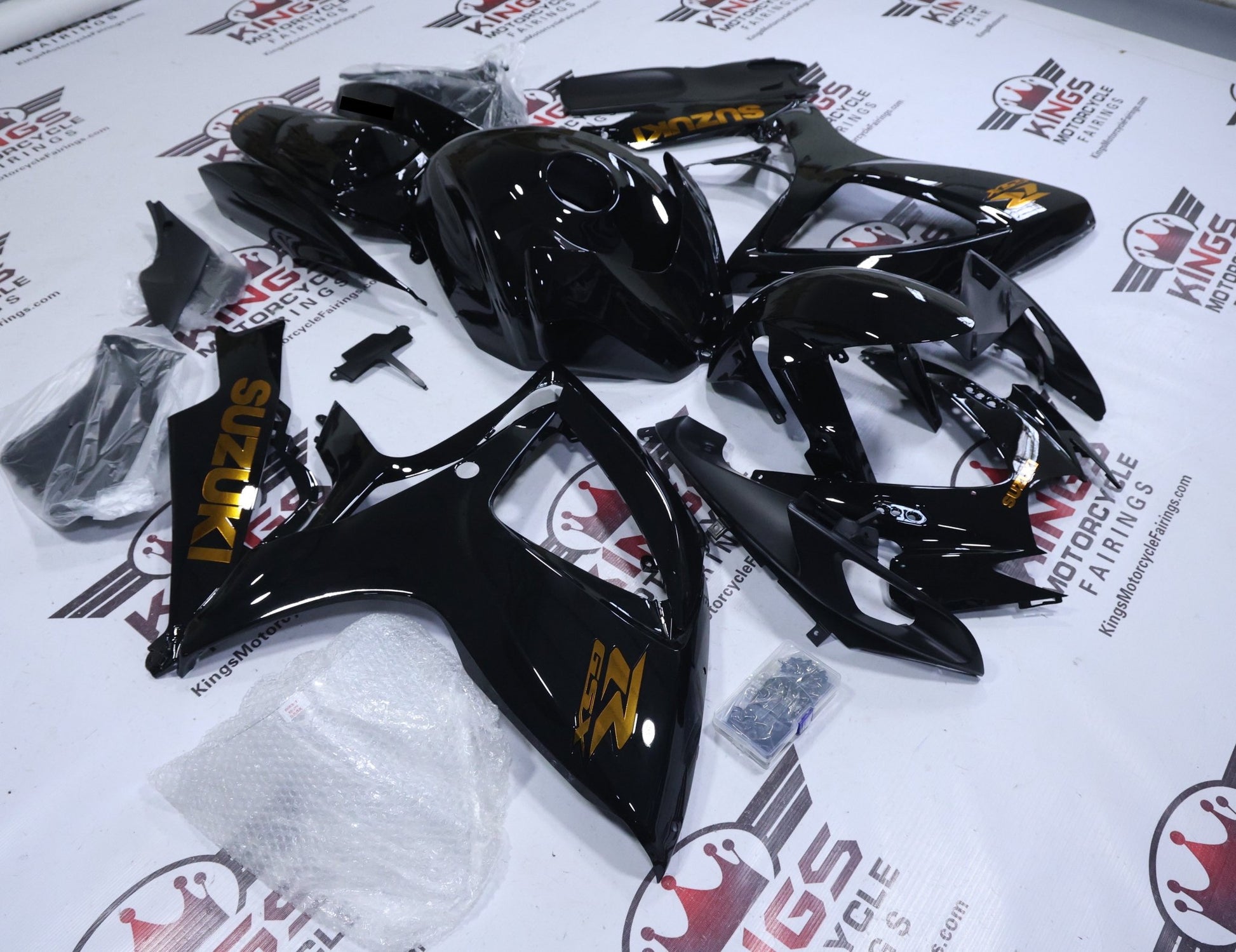 Suzuki GSXR600 Fairings (2006-2007) Black, Gold Chrome from KingsMotorcycleFairings.com