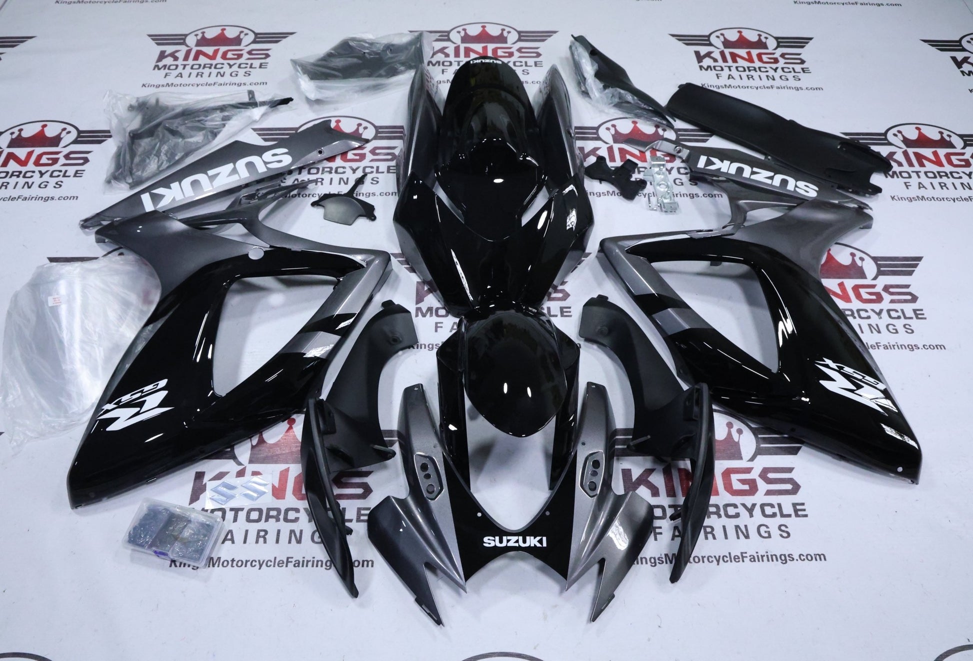 Suzuki GSXR600 Fairings (2006-2007) Black, Silver, White at KingsMotorcycleFairings.com