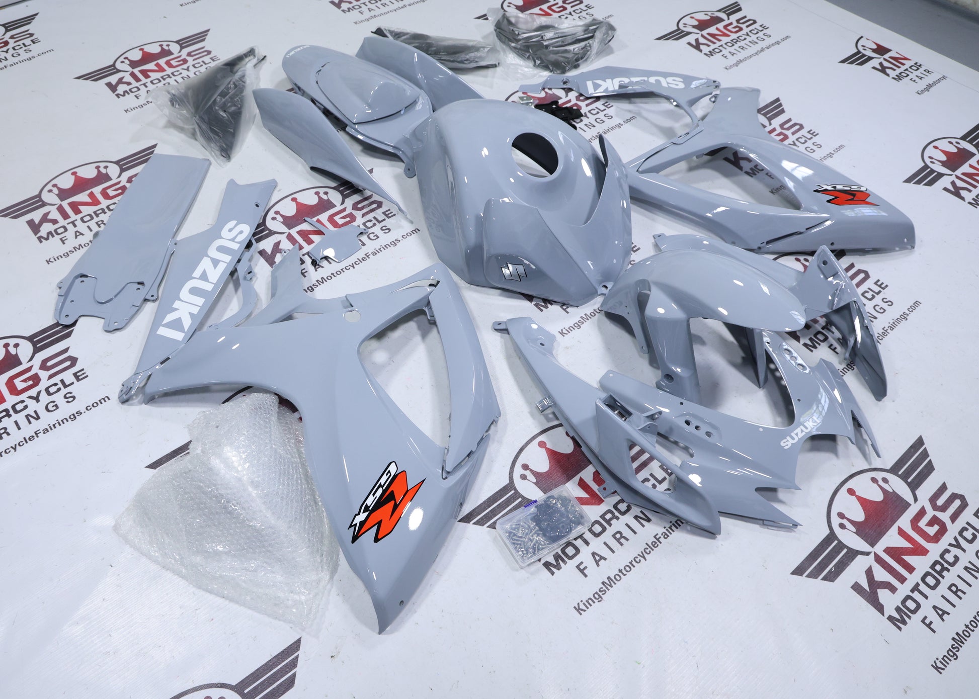 Fairings for Suzuki GSXR600 (2006-2007) Gray, White, Red at KingsMotorcycleFairings.com
