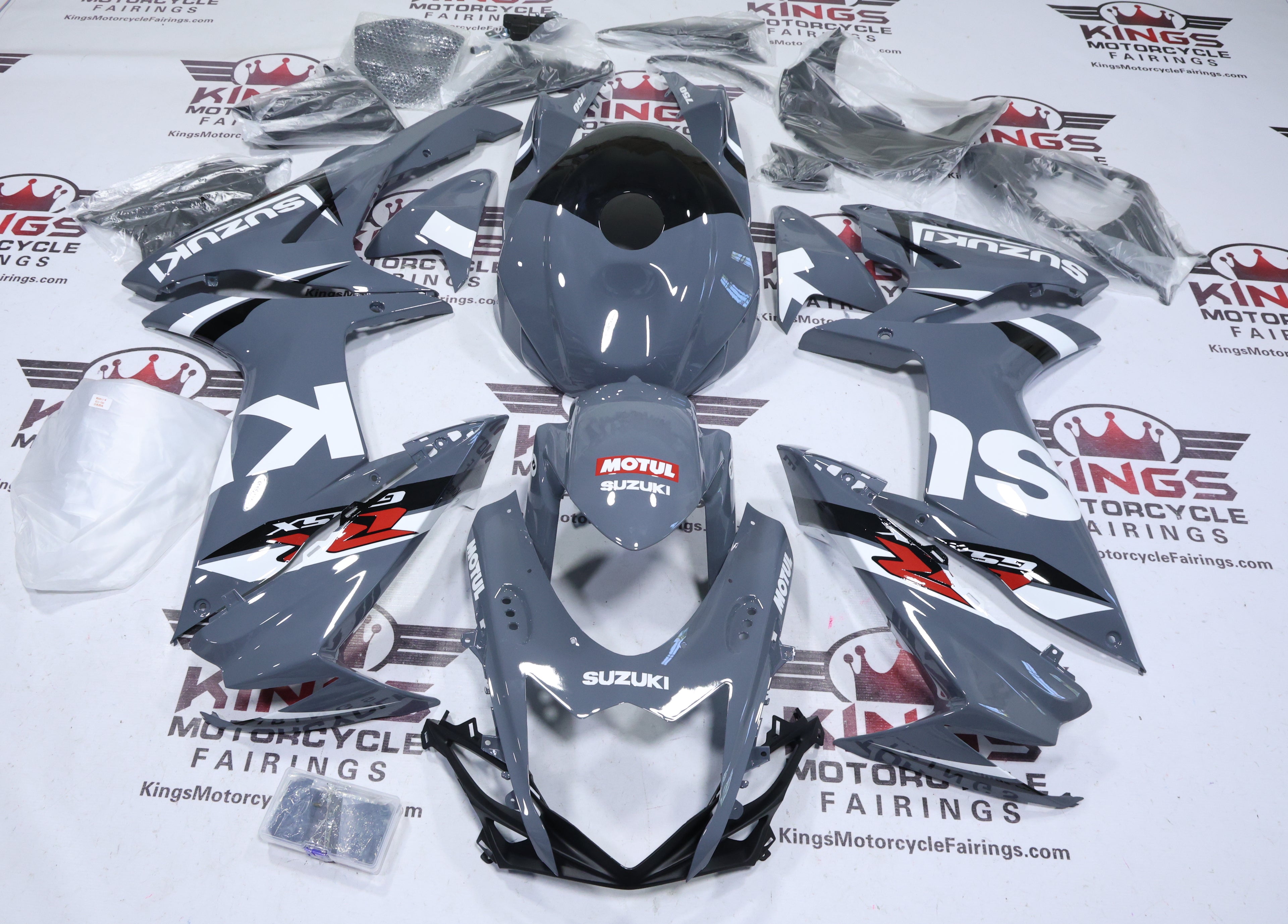 Suzuki GSXR600 Fairings (2025-2026) Gray, White, Black, Red from KingsMotorcycleFairings.com