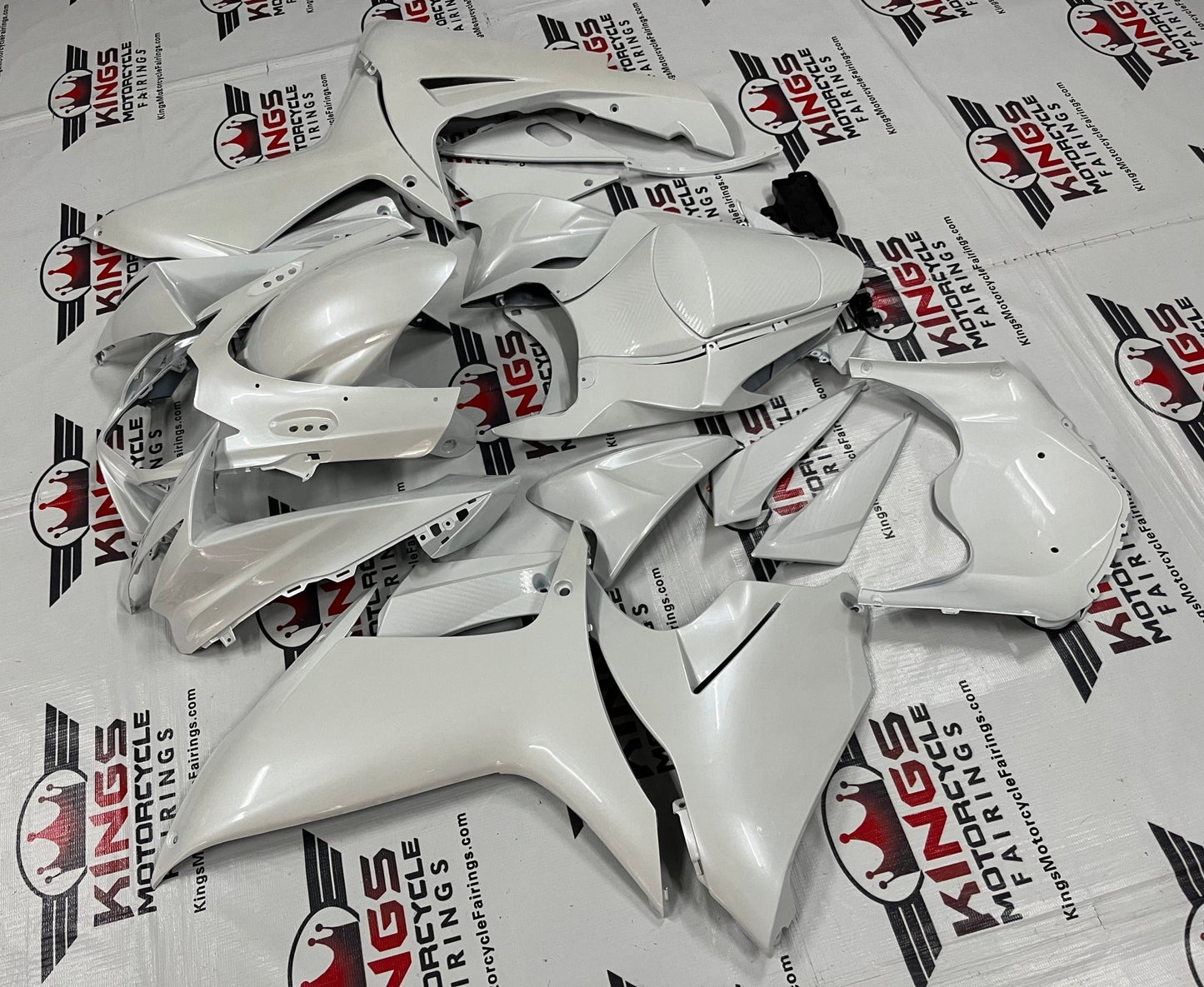Suzuki GSXR600 Fairing set (2025-2026) Pearl White at KingsMotorcycleFairings.com