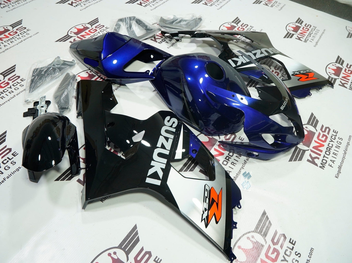Suzuki GSXR600 (2004-2005) Fairings - Navy Blue, Silver, Black at KingsMotorcycleFairings.com