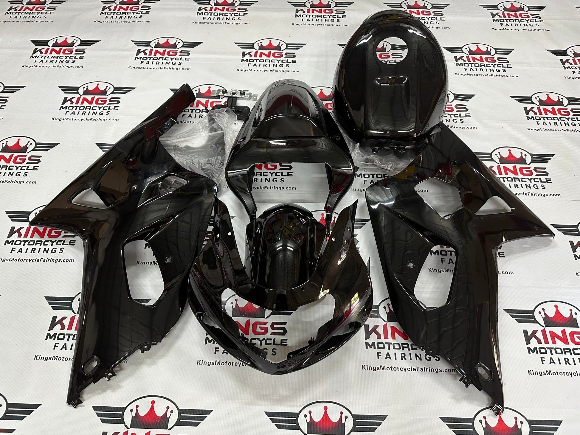 Suzuki GSXR750 Fairings (2000-2003) Black at KingsMotorcycleFairings.com