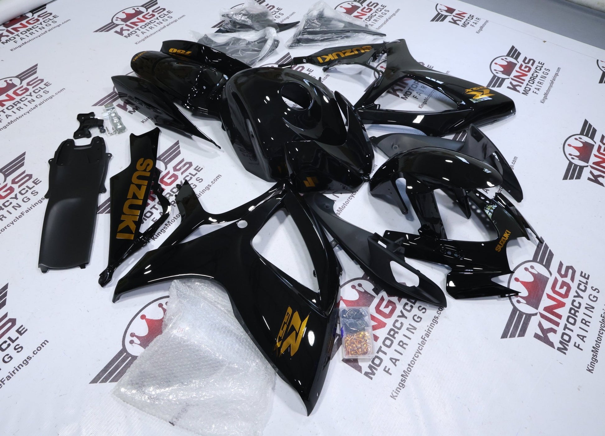 Suzuki GSXR750 Fairings (2006-2007) Black, Chrome Gold at KingsMotorcycleFairings.com