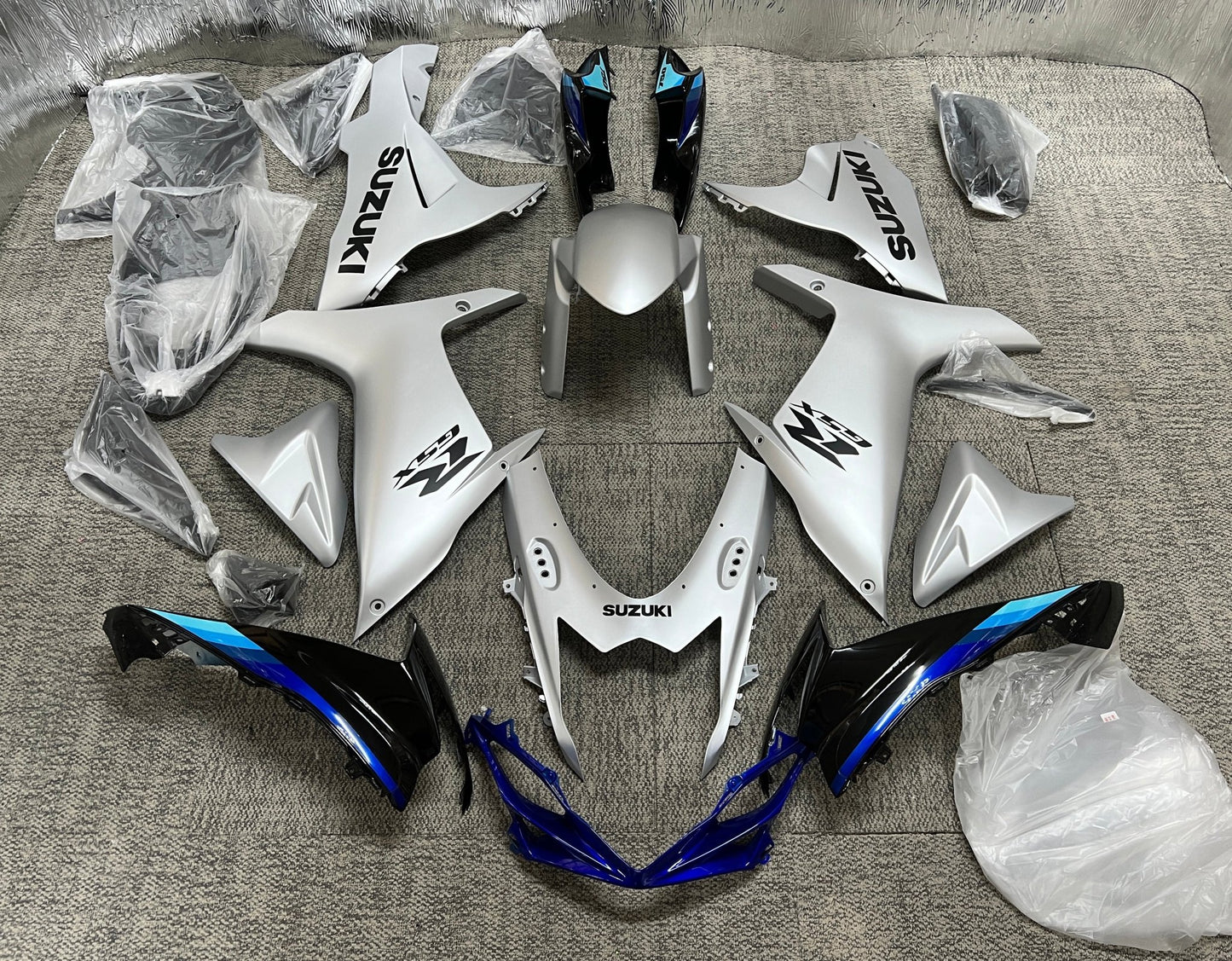 Suzuki GSXR750 Fairings (2025-2026) Gloss Silver, Blue, Black from KingsMotorcycleFairings.com