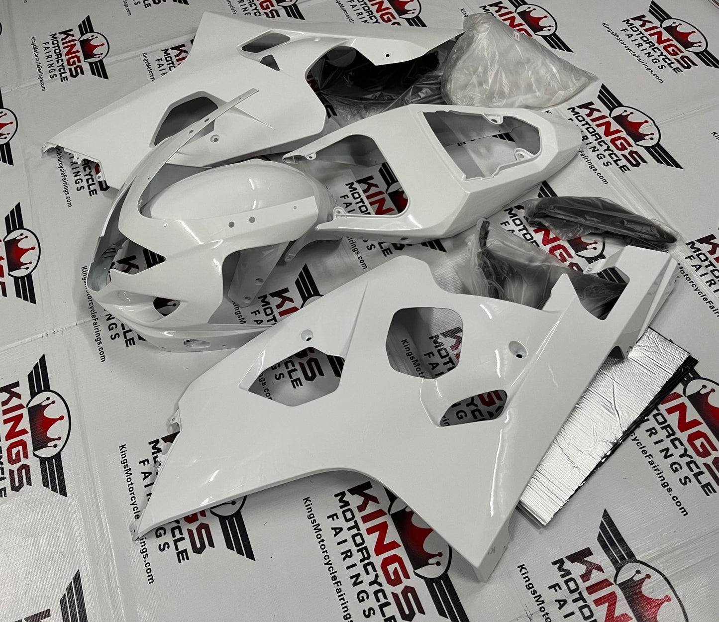Shop Suzuki GSXR750 Fairings (2004-2005) All White Fairings from KingsMotorcycleFairings.com 