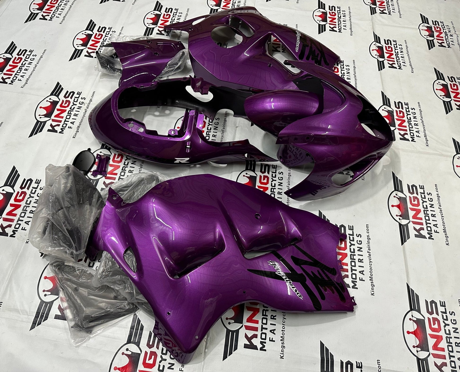 Suzuki Hayabusa Tank Cover Fairing (1999-2007) Purple, Black Kanji at KingsMotorcycleFairings.com