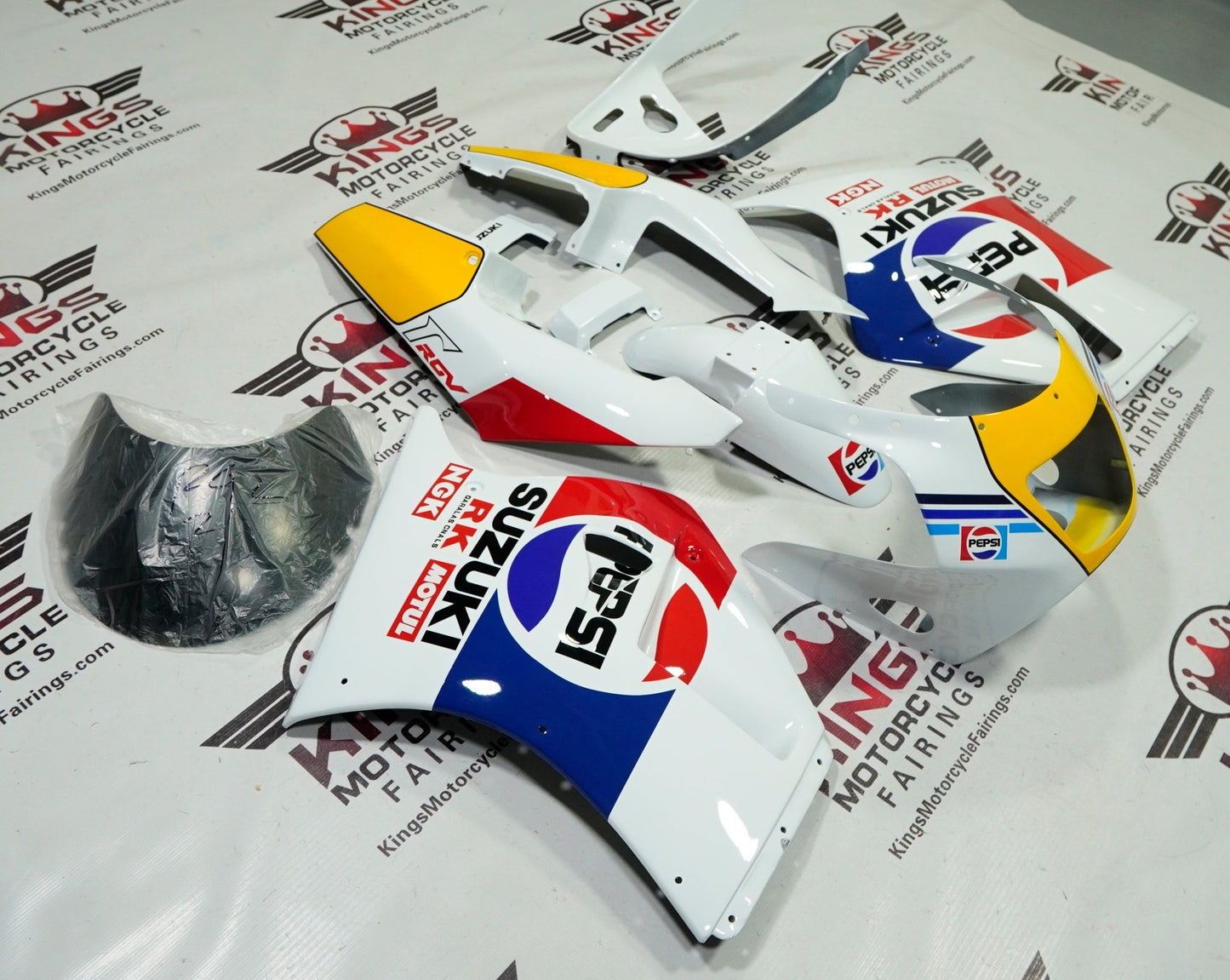 Suzuki RGV250 VJ21 Fairings White Pepsi at KingsMotorcycleFairings.com