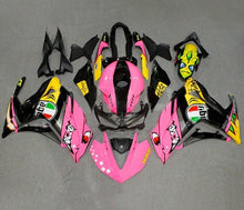 YAMAHA R3 Fairings (2015-2018) Pink, Black, Shark at KingsMotorcycleFairings.com