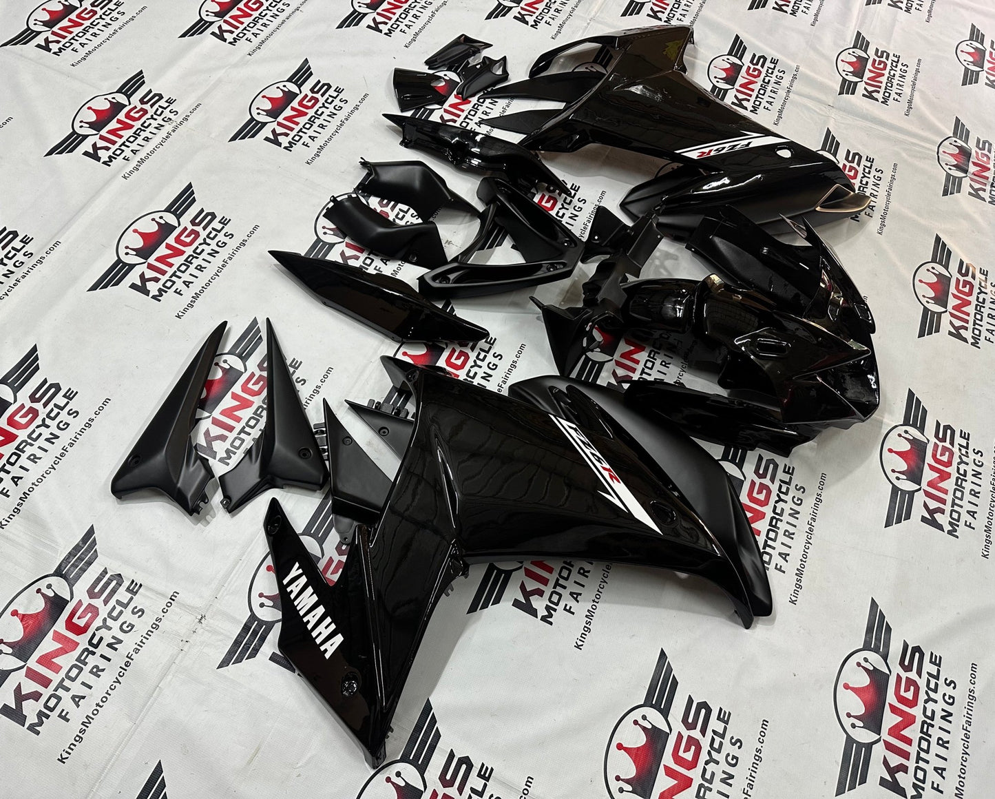 Yamaha FZ6R Fairings (2009-2015) Black from KingsMotorcycleFairings.com