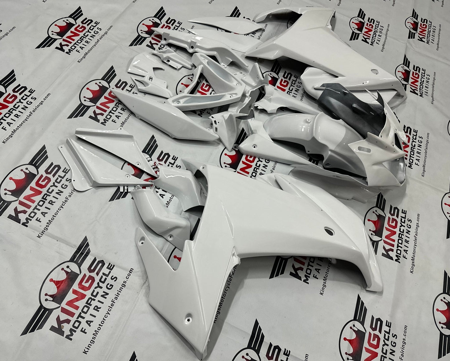 Yamaha FZ6R Fairings (2009-2015) White from KingsMotorcycleFairings.com