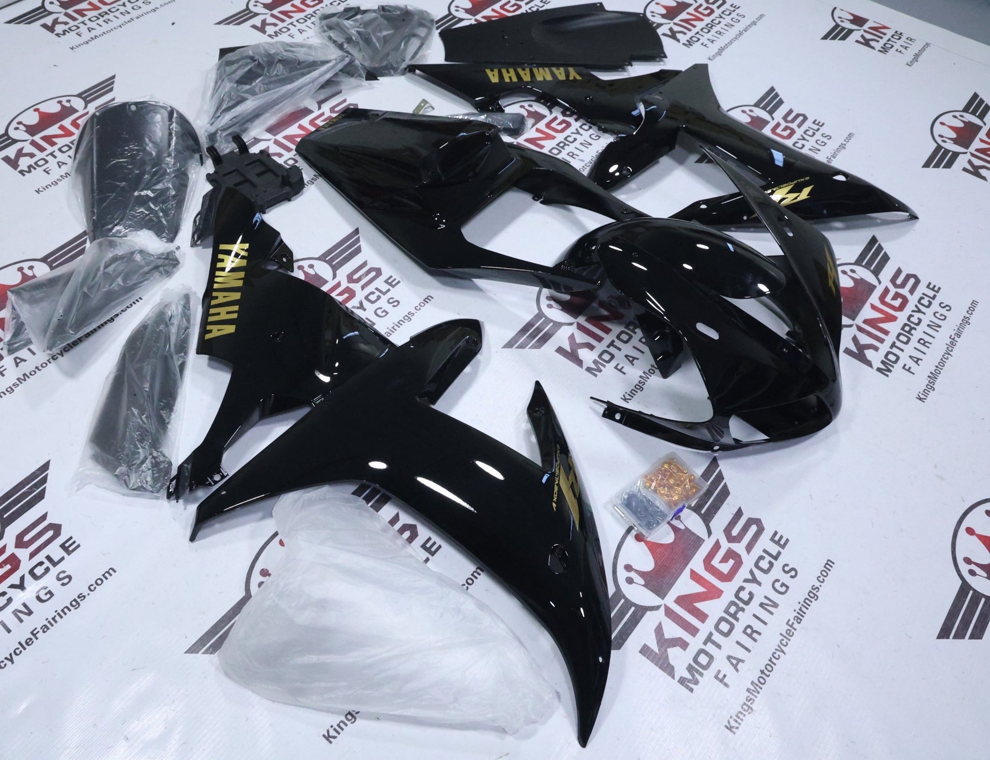 Yamaha R1 Fairings (2002-2003) Black, Gold Gloss at KingsMotorcycleFairings.com
