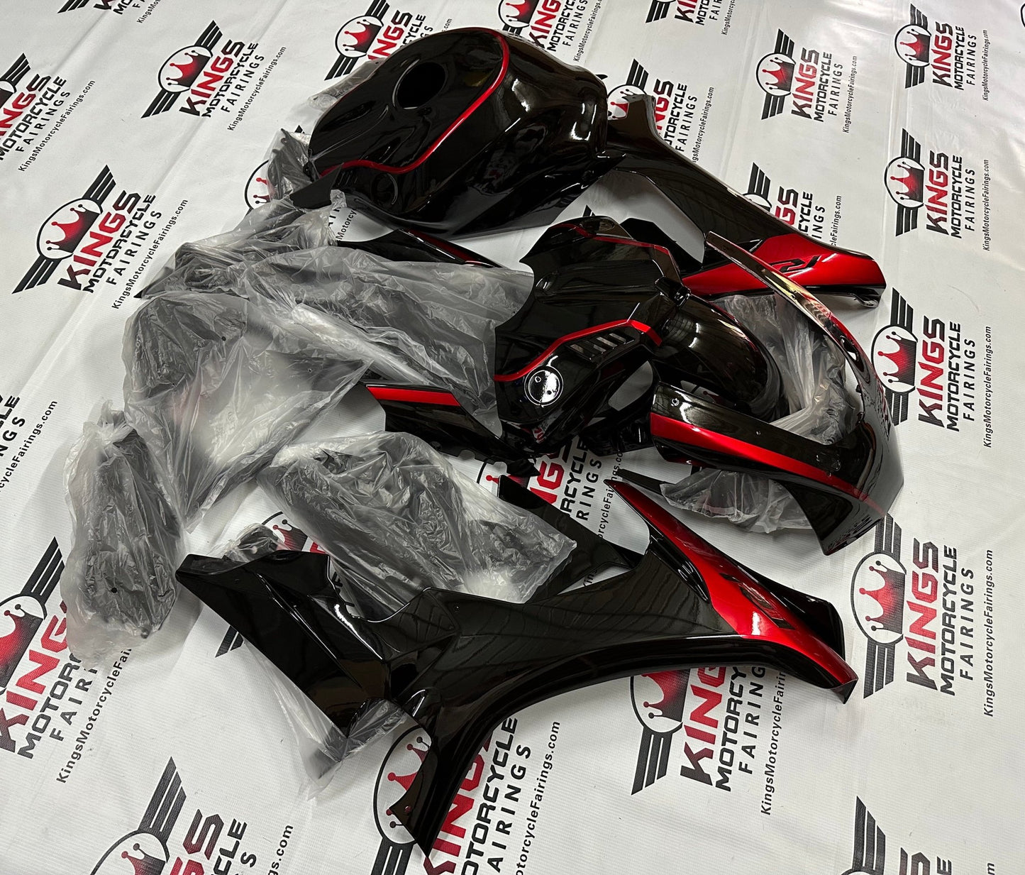 Yamaha R1 set Fairings (2015-2019) Black, Red Stripe at KingsMotorcycleFairings.com.JPG