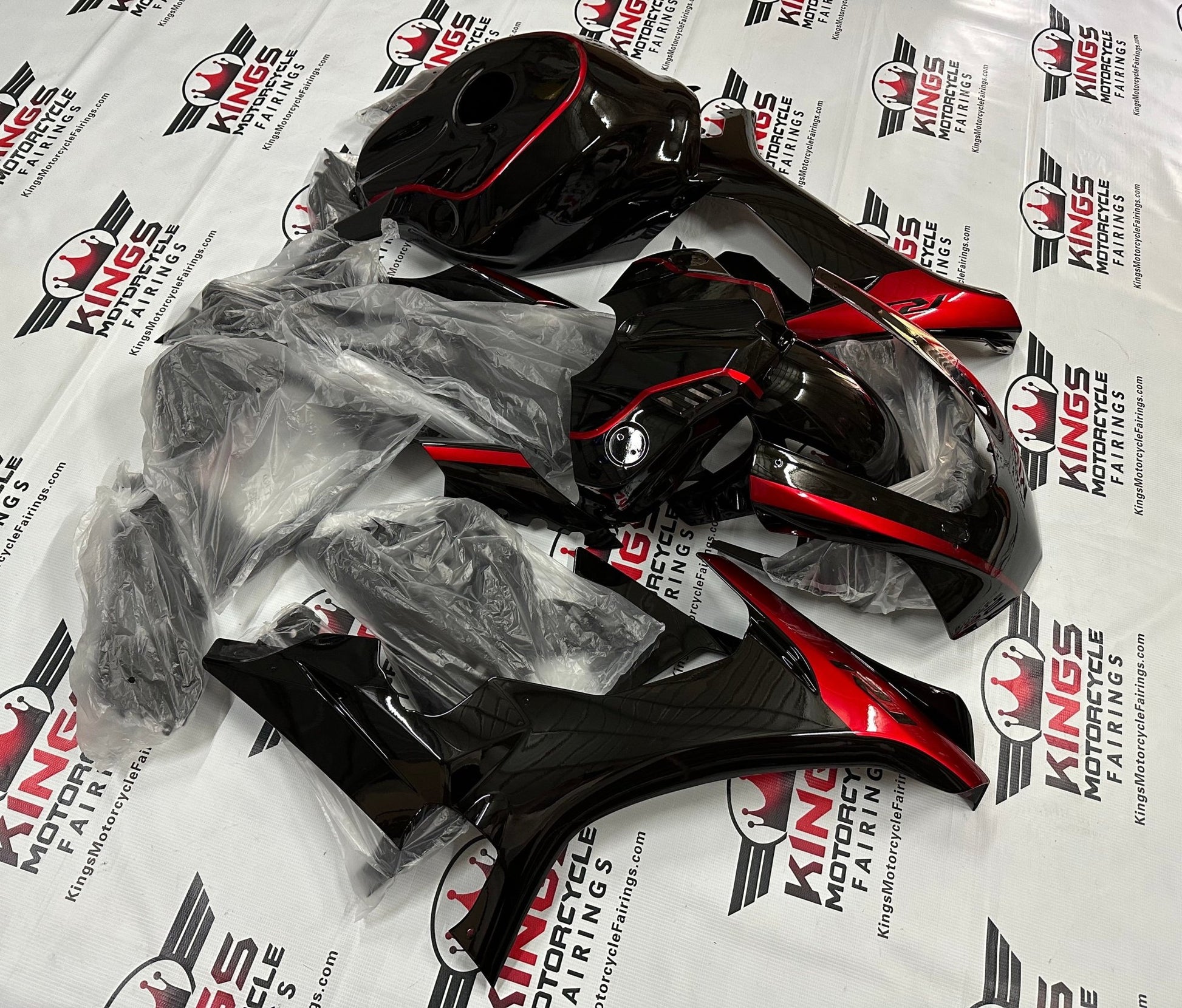 Yamaha R1 set Fairings (2015-2019) Black, Red Stripe at KingsMotorcycleFairings.com.JPG