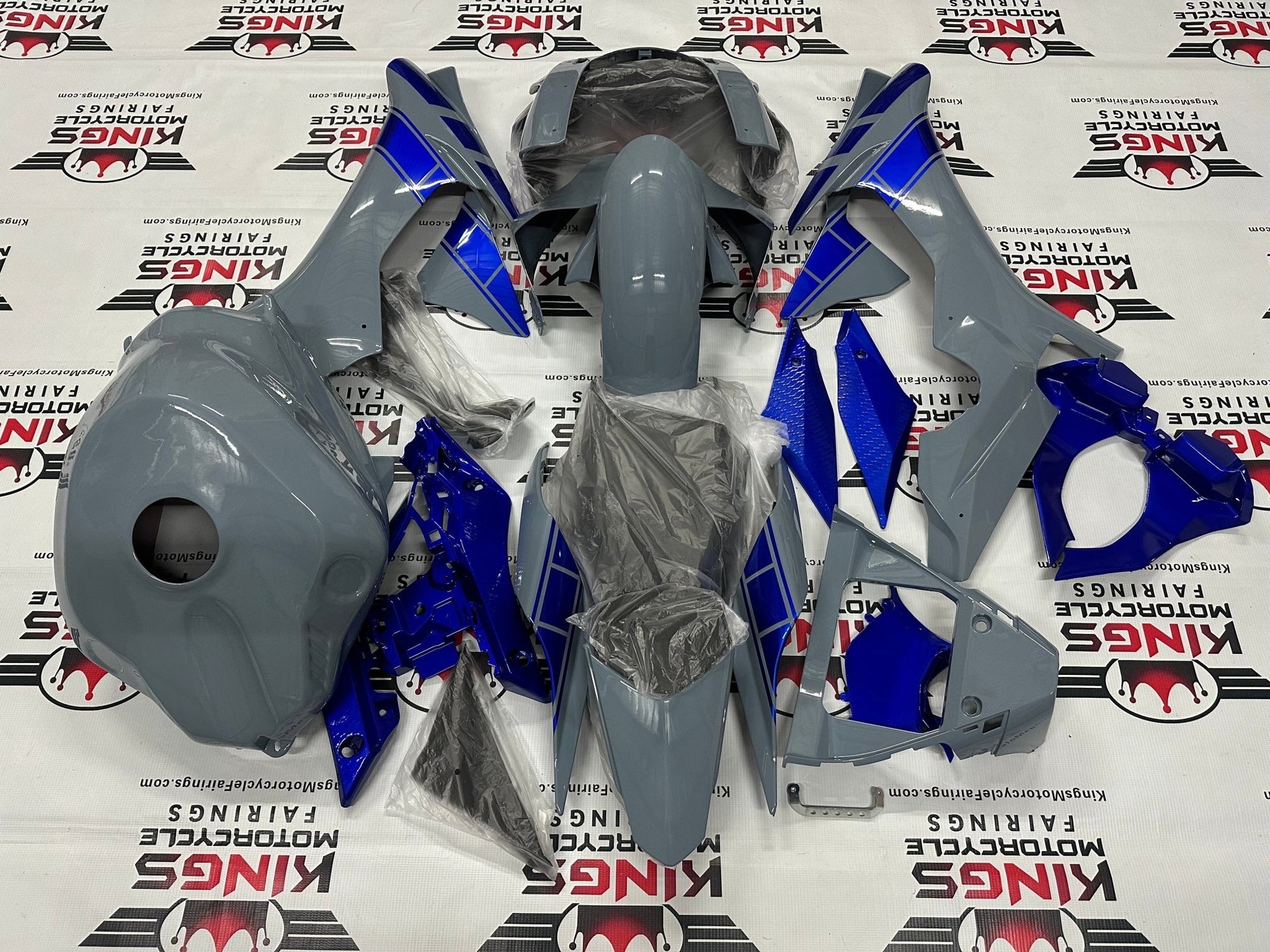 Yamaha YZF-R1 fairings (2015-2019) Nardo Gray, Blue at KingsMotorcycleFairings.com