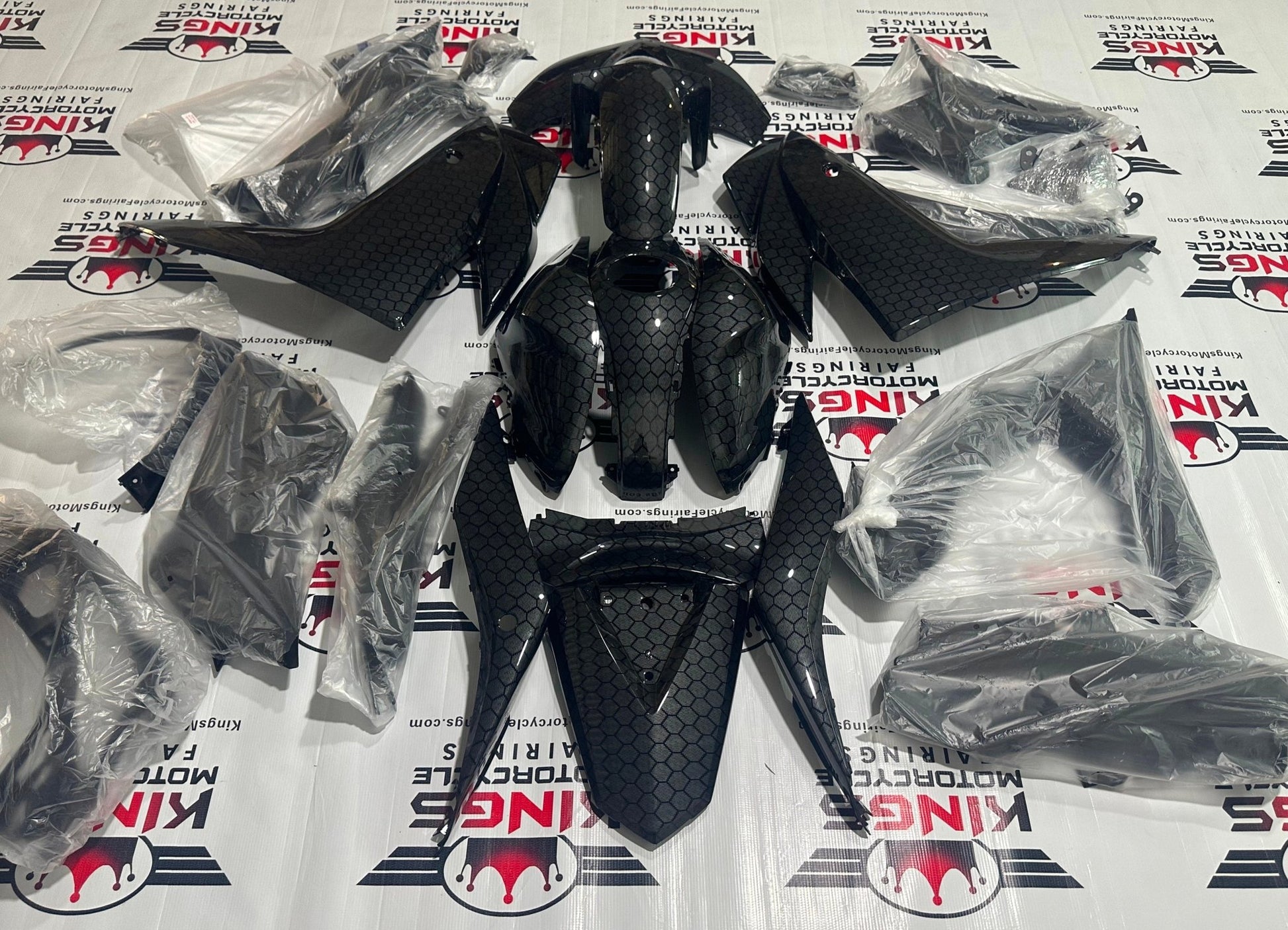 Yamaha R3 Fairings (2015-2018) Honeycomb Faux Carbon Fiber at KingsMotorcycleFairings.com