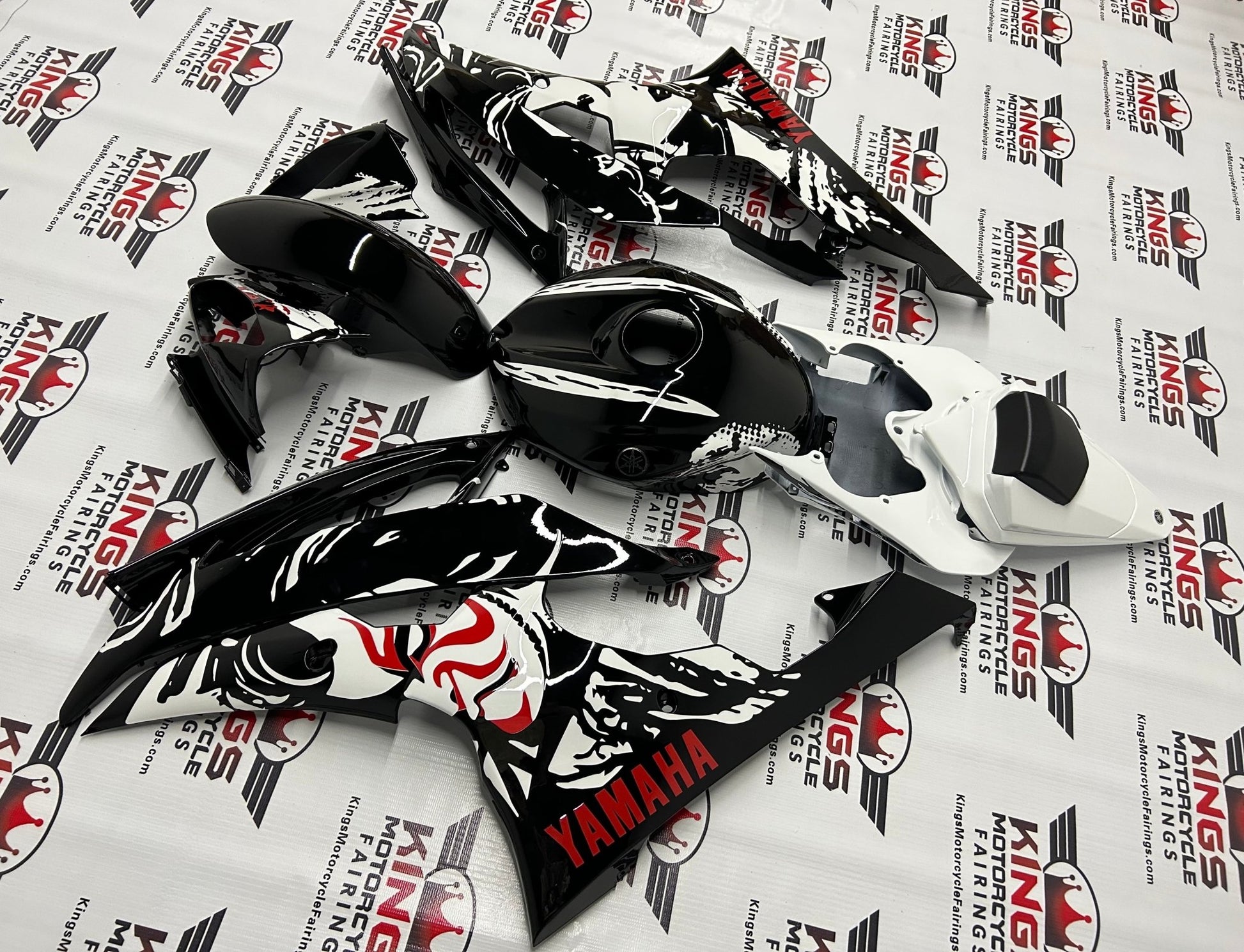 Yamaha R6 Fairings (2008-2016) Black, White, Red, Japanese Geisha at KingsMotorcycleFairings.com