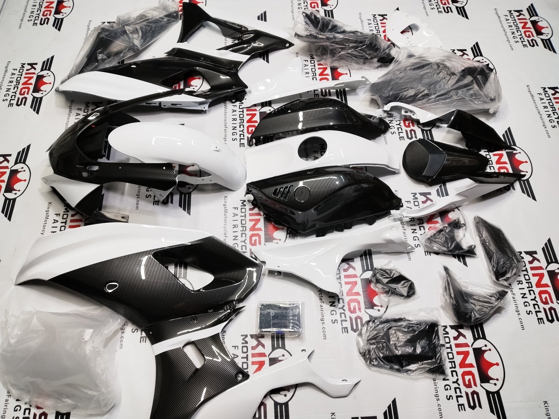 Yamaha R7 Fairing Set (2021-2025) Faux Carbon Fiber, White at KingsMotorcycleFairings.com
