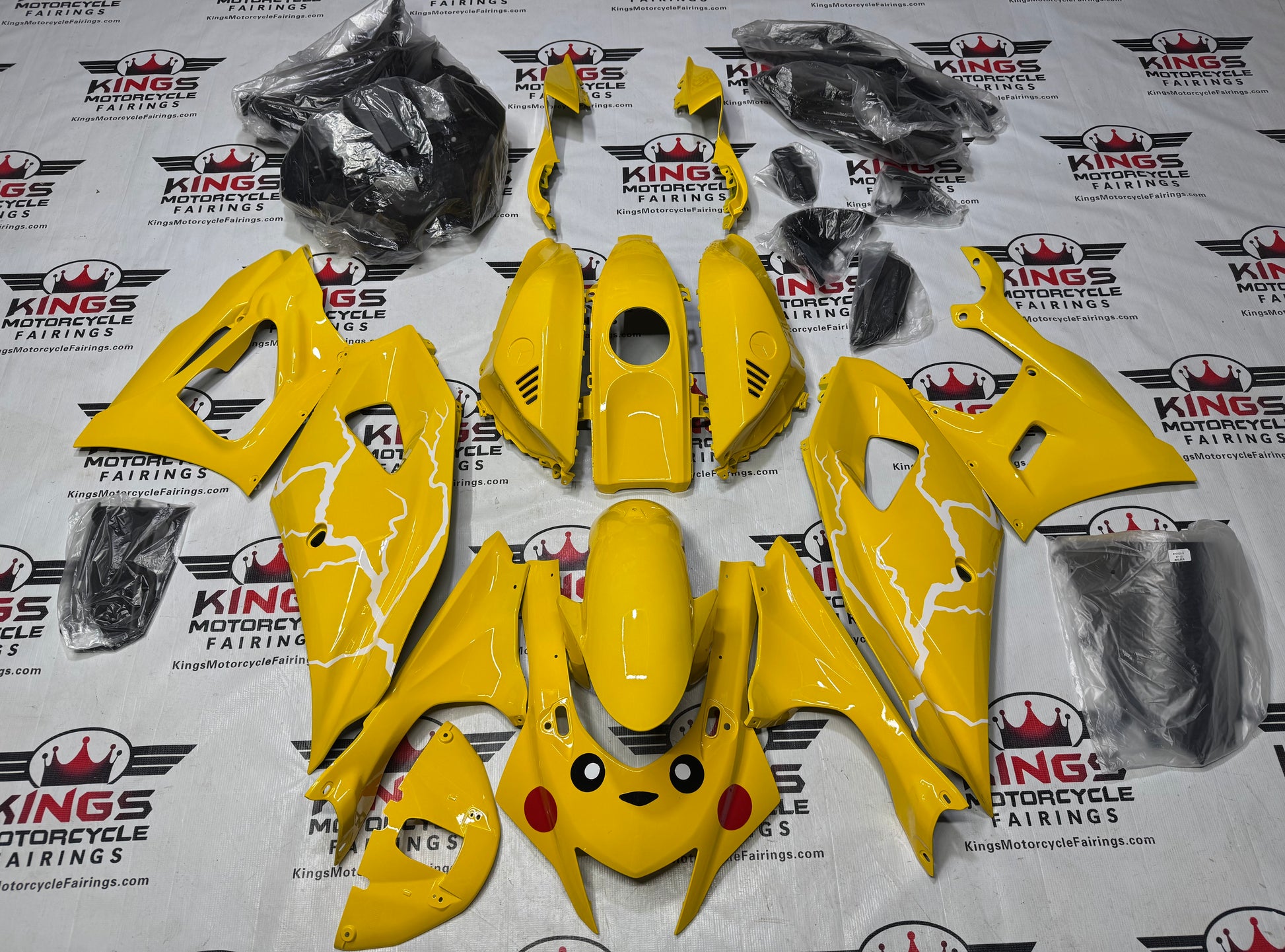 Yamaha R7 Fairings (2021-2025) Yellow Pikachu at KingsMotorcycleFairings.com