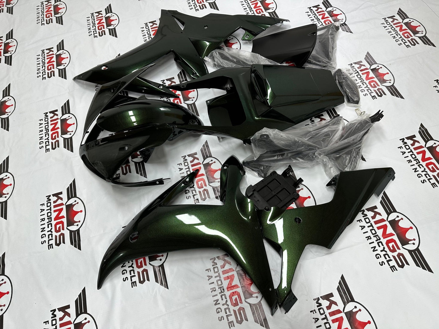 Yamaha YZF-R1 Fairings (2002-2003) Green Metallic at KingsMotorcycleFairings.com