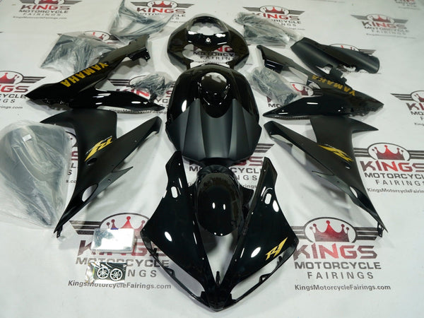 Yamaha YZF-R1 Fairings (2004-2006) Black Gloss, Matte Black, Gold at KingsMotorcycleFairings.com