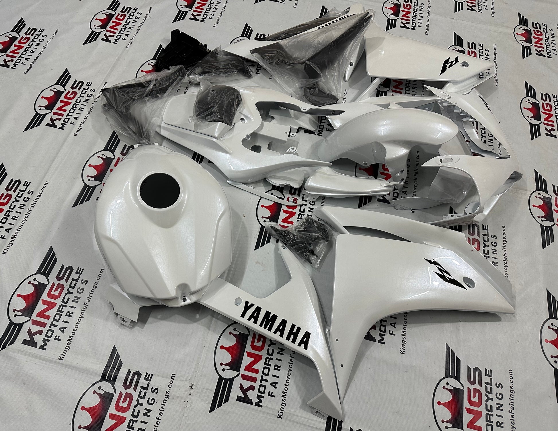 Yamaha YZF-R1 Fairings (2007-2008) Pearlescent White, Black from KingsMotorcycleFairings.com