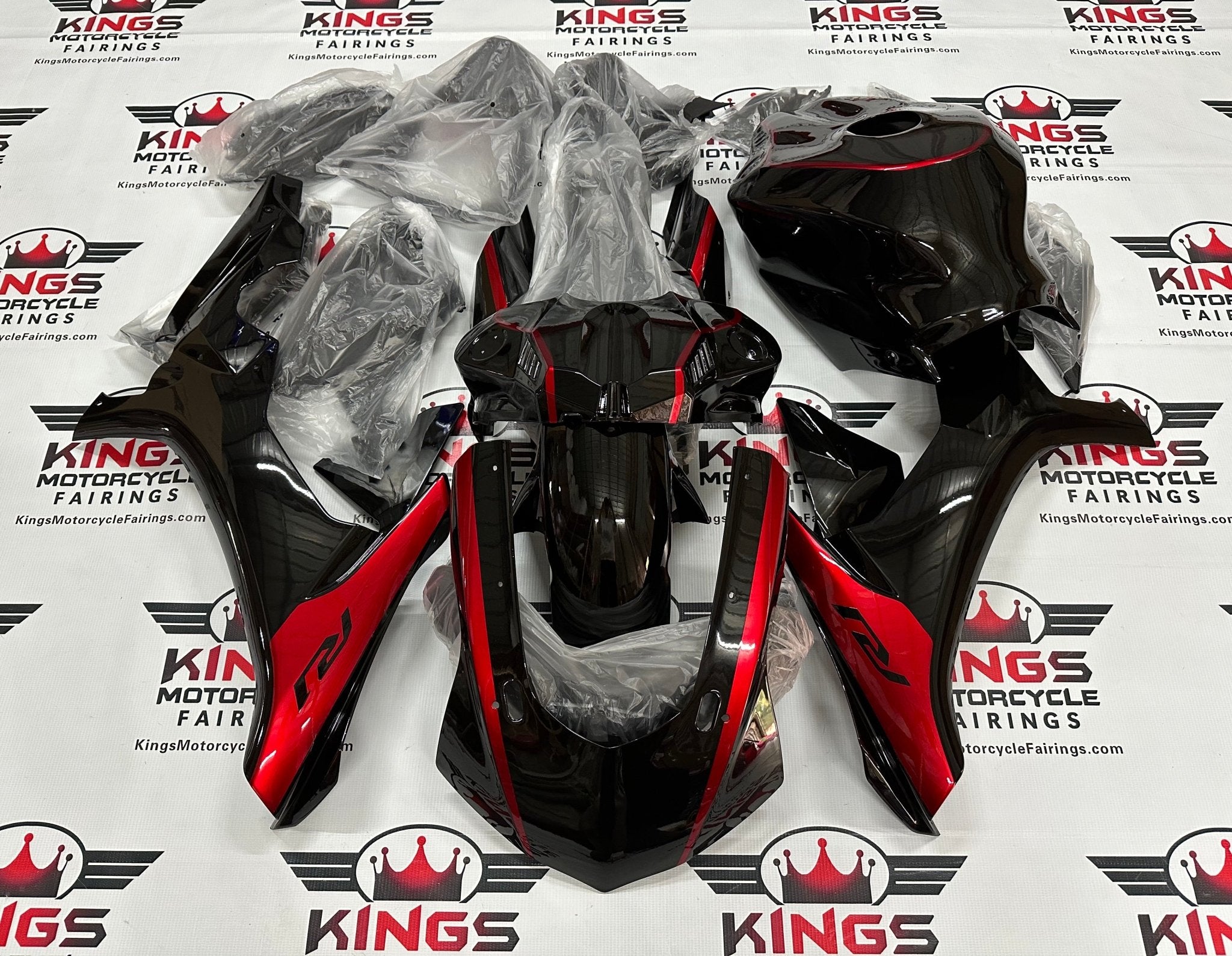 Yamaha R1 Fairings (2015-2019) Black, Red Stripe | Kings