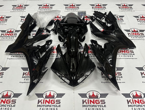 Yamaha YZF-R1 Fairings (2004-2006) Black at KingsMotorcycleFairings.com