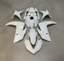 Yamaha YZF-R3 Fairings (2015-2018) Pearl White at KingsMotorcycleFairings.com