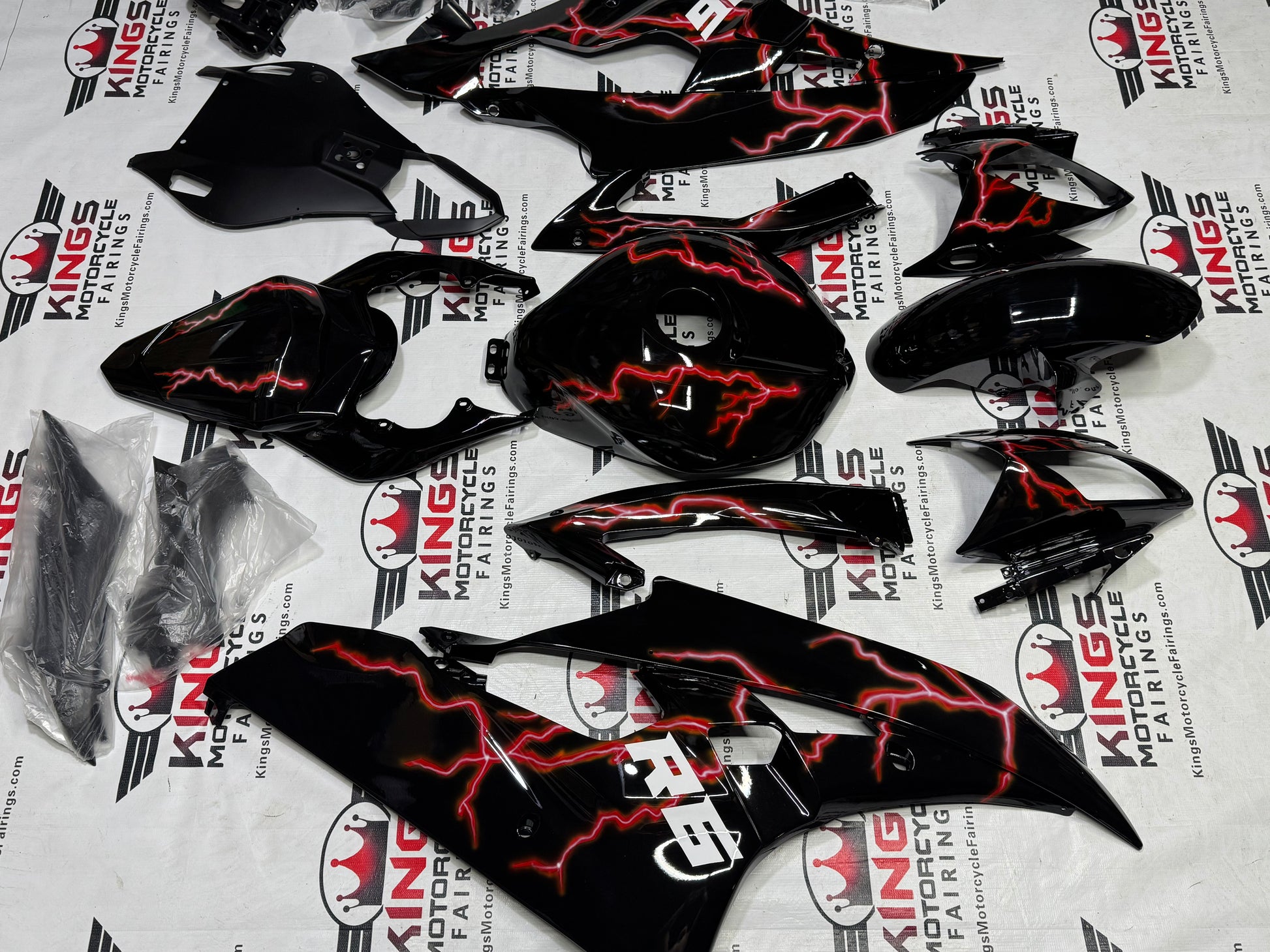 Yamaha YZF-R6 Fairings (2006-2007) Black, Red Lightning from KingsMotorcycleFairings.com