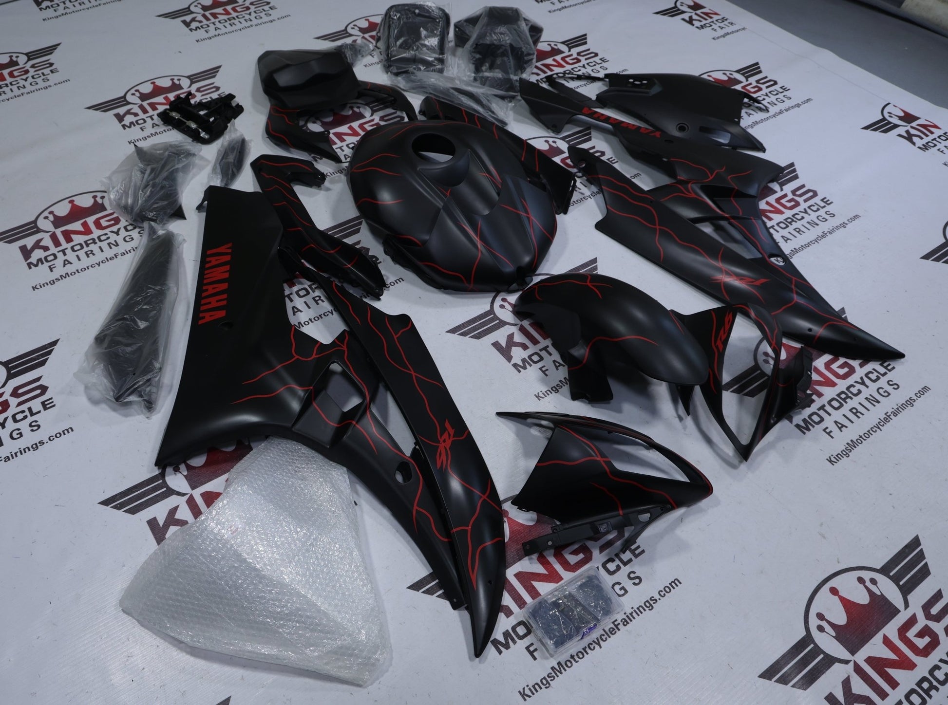 Yamaha YZF-R6 Fairings (2006-2007) Flat Black, Red Lightning at KingsMotorcycleFairings.com