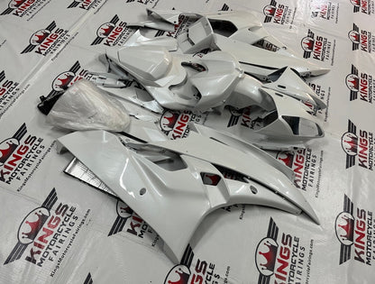 Yamaha YZF-R6 Fairings (2006-2007) Pearl White at KingsMotorcycleFairings.com