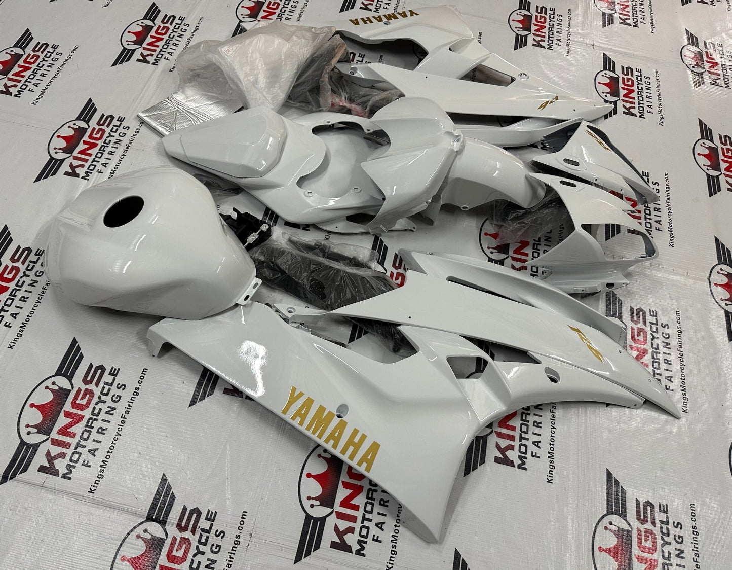 Yamaha YZF-R6 (2006-2007) White & Gold Fairings at KingsMotorcycleFairings.com