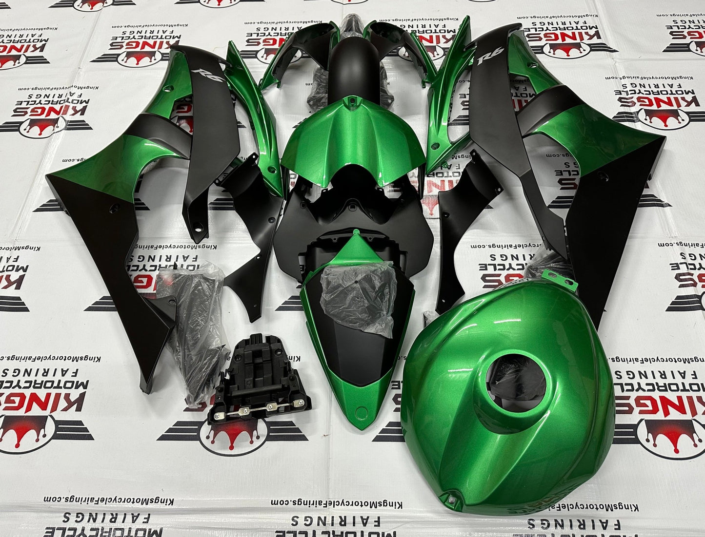Yamaha YZF-R6 (2008-2016) Dark Green & Matte Black Fairings at KingsMotorcycleFairings.com