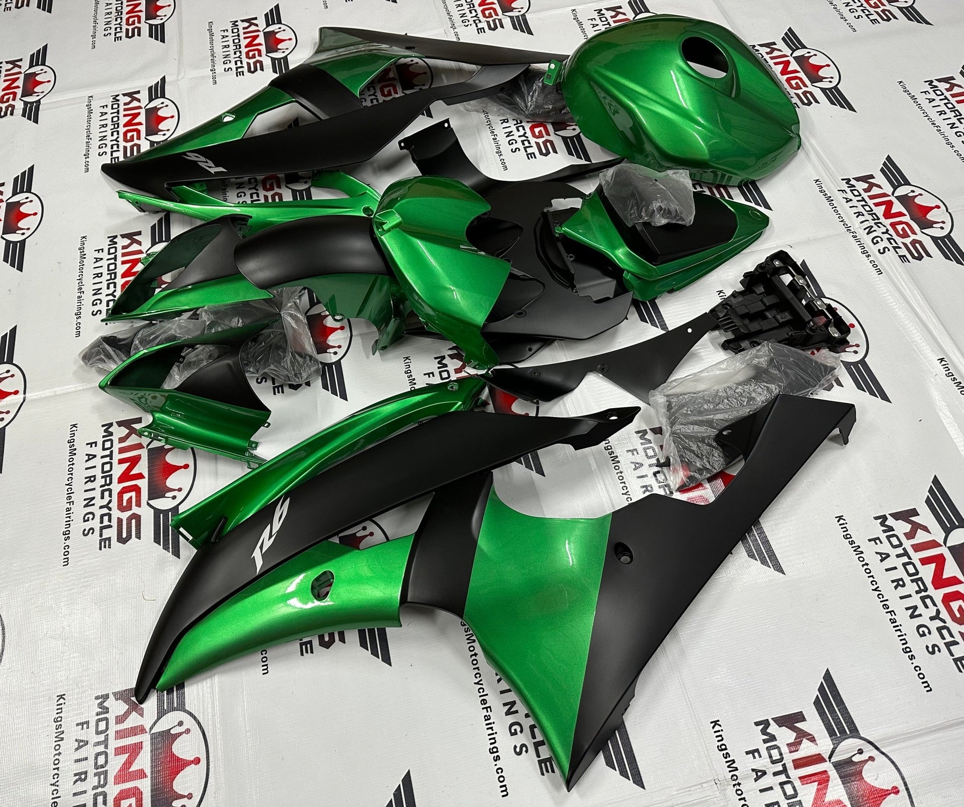 Yamaha YZF-R6 (2008-2016) Dark Green & Matte Black Fairings at KingsMotorcycleFairings.com