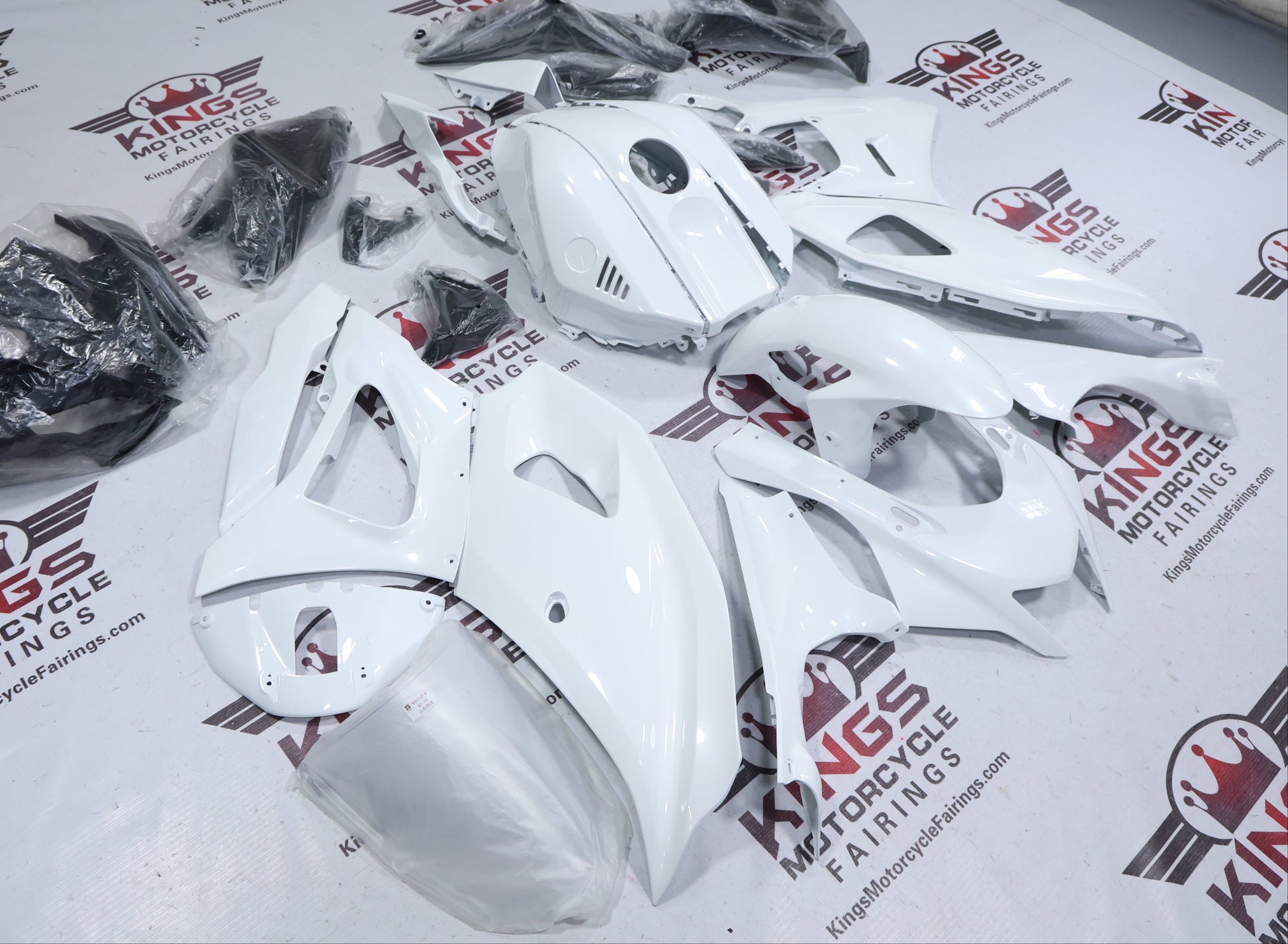 Yamaha R7 Fairings (2021-2025) All White at KingsMotorcycleFairings.com